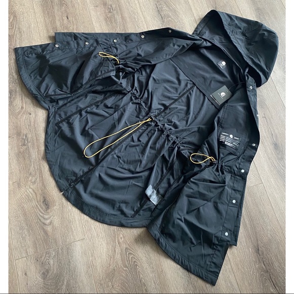 Hurley x Carhartt DWR Jacket - Picture 5 of 8